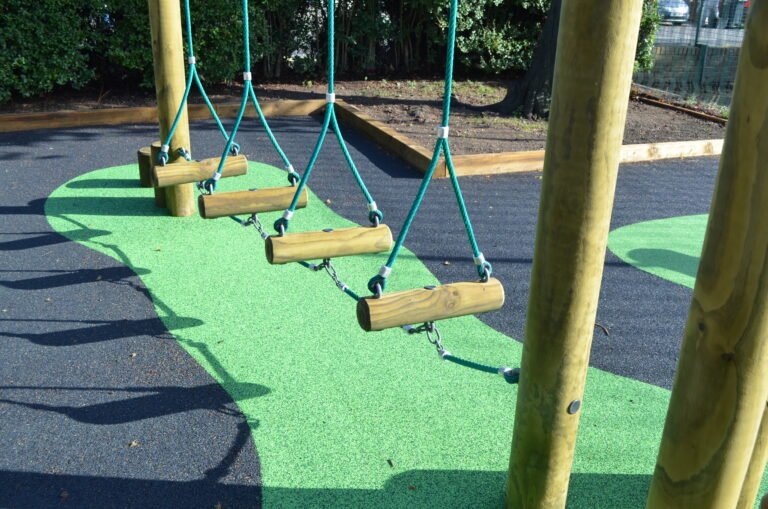 Everyday Play Playground Installers Trim Trail